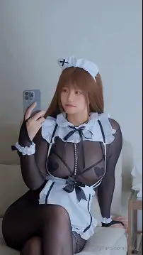 【COSPLAY/视频】【saku_j】 Onlyfans作品：11月私信 黑丝女仆装 [1V]【900M】