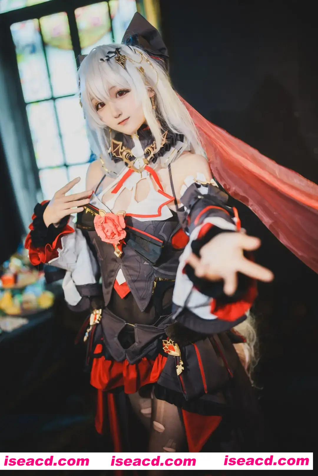 【COSPLAY/带视频】Selee麦麦  麦麦的回忆录[13V 76p]【600M】