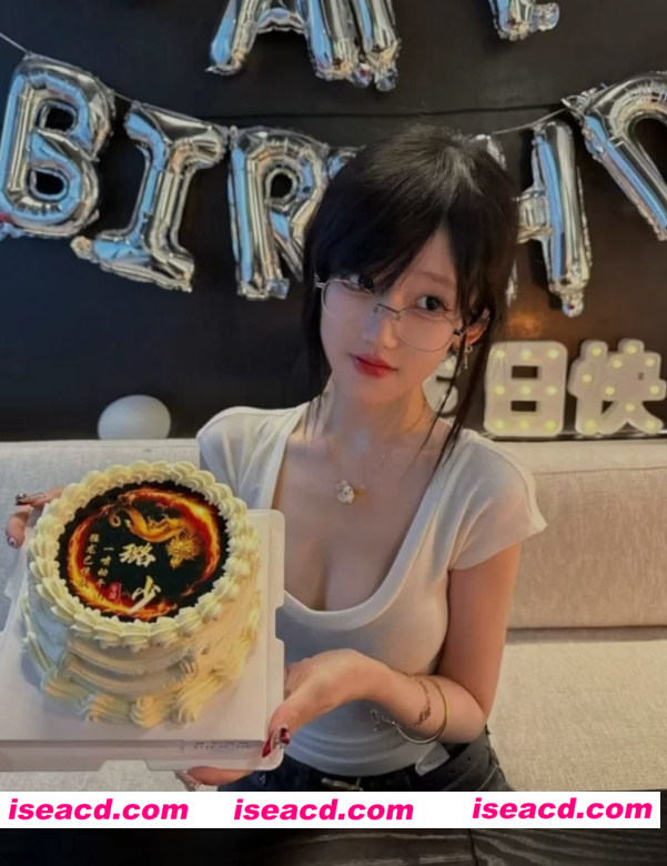 [视频/步兵/合集] 抖音福利姬：神再佑我璐酱 1314门槛福利  [336p 178v] [670M]